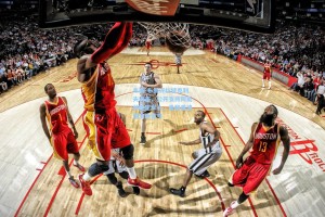 韦斯-布朗评拉特克利夫表态，公开支持阿莫林稳定军心，曼联重建需清晰信号