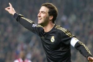 电竞世界杯盛大开幕，全球顶尖战队争夺荣耀巅峰